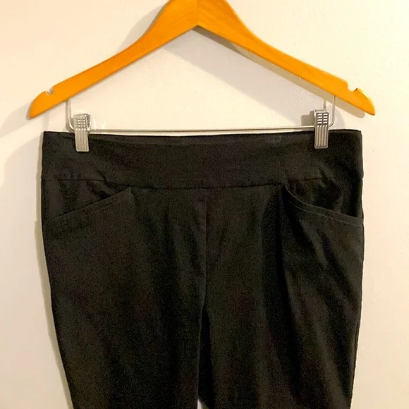 Chico’s - Perfect Stretch Capri - Picture 2 of 5